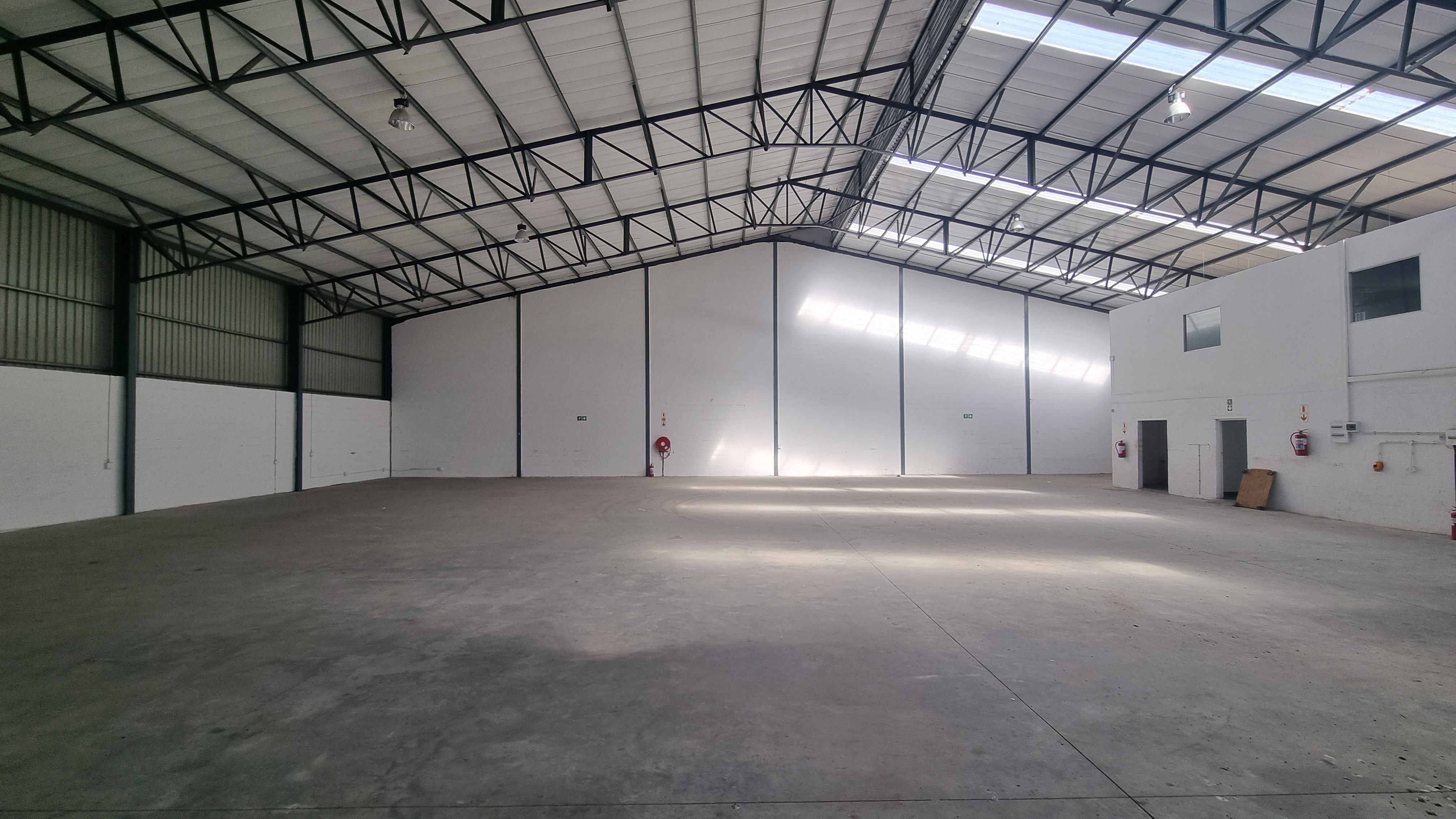 To Let commercial Property for Rent in Muizenberg Western Cape